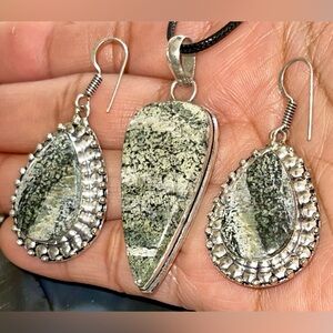 Chrysotile in Serpentine Pendant & Earrings Set